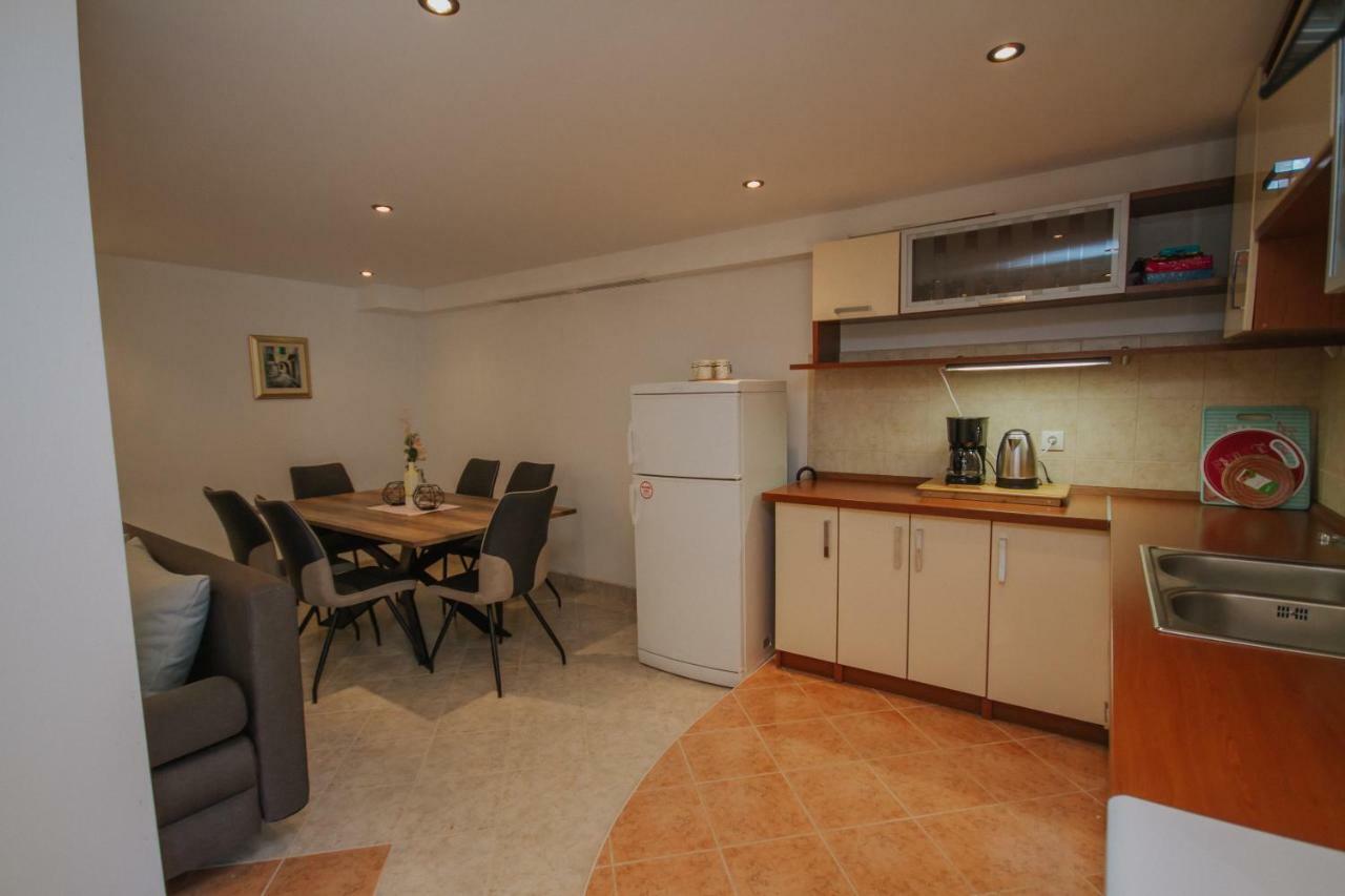 Prapatnica Villa Lanterna מראה חיצוני תמונה